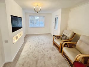 Lounge- click for photo gallery